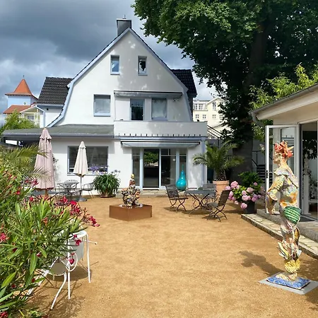 Usedom Refugium 公寓 *